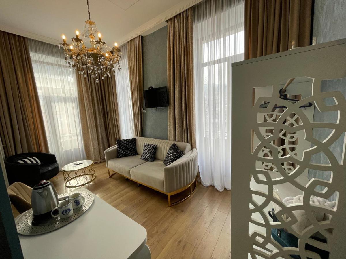 Rikhe Palace Boutique Hotel Тбилиси Екстериор снимка